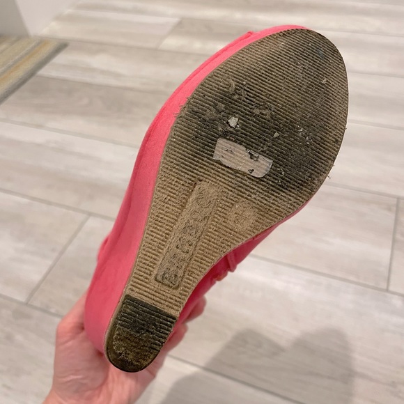 Pink peep toe wedge high heels - Picture 5 of 5